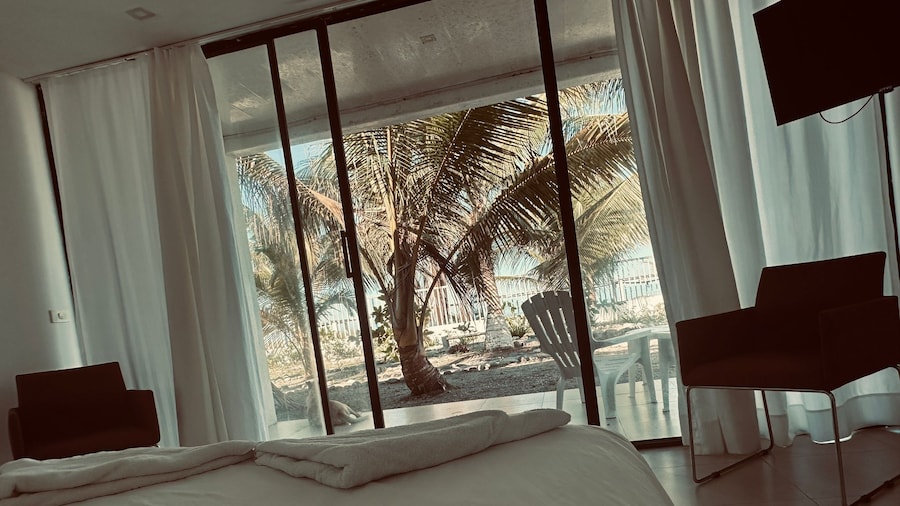 la perla suiza hotel de playa