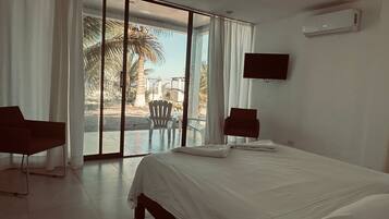 Exclusive Room, Air conditioning, Beach View | Laptop workspace, free WiFi