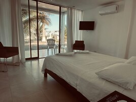 Espacio para trabajar con un portátil y wifi gratis