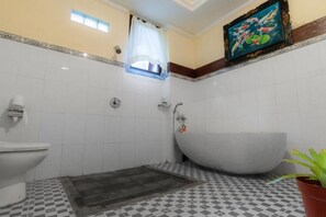 Room, 1 Bedroom, Smoking | Bathroom