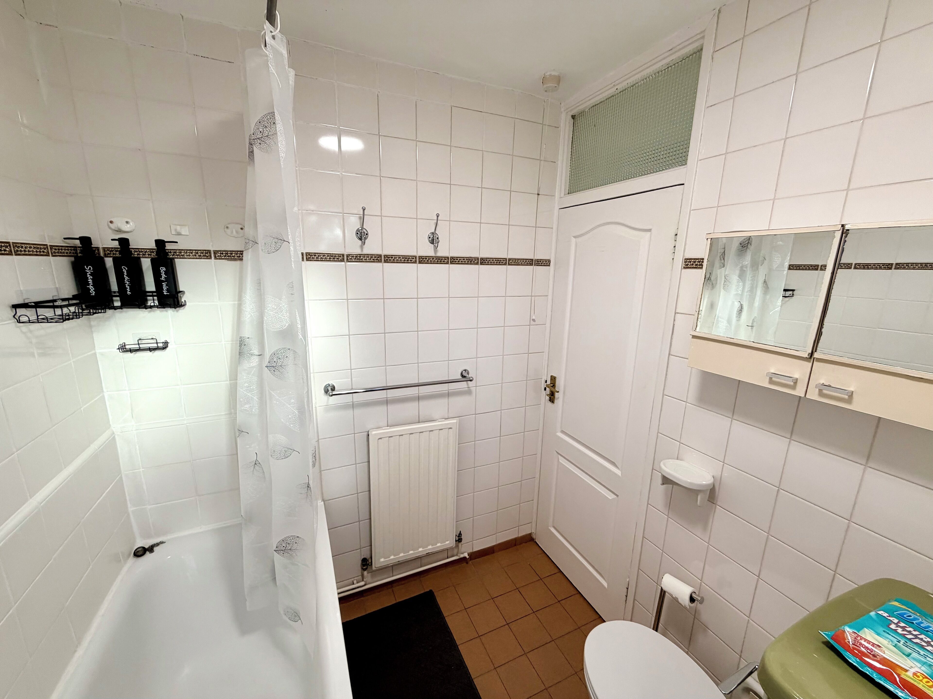 Hårføner, håndklær, såpe og sjampo