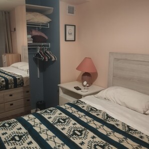 1 bedroom, iron/ironing board, WiFi, bed sheets