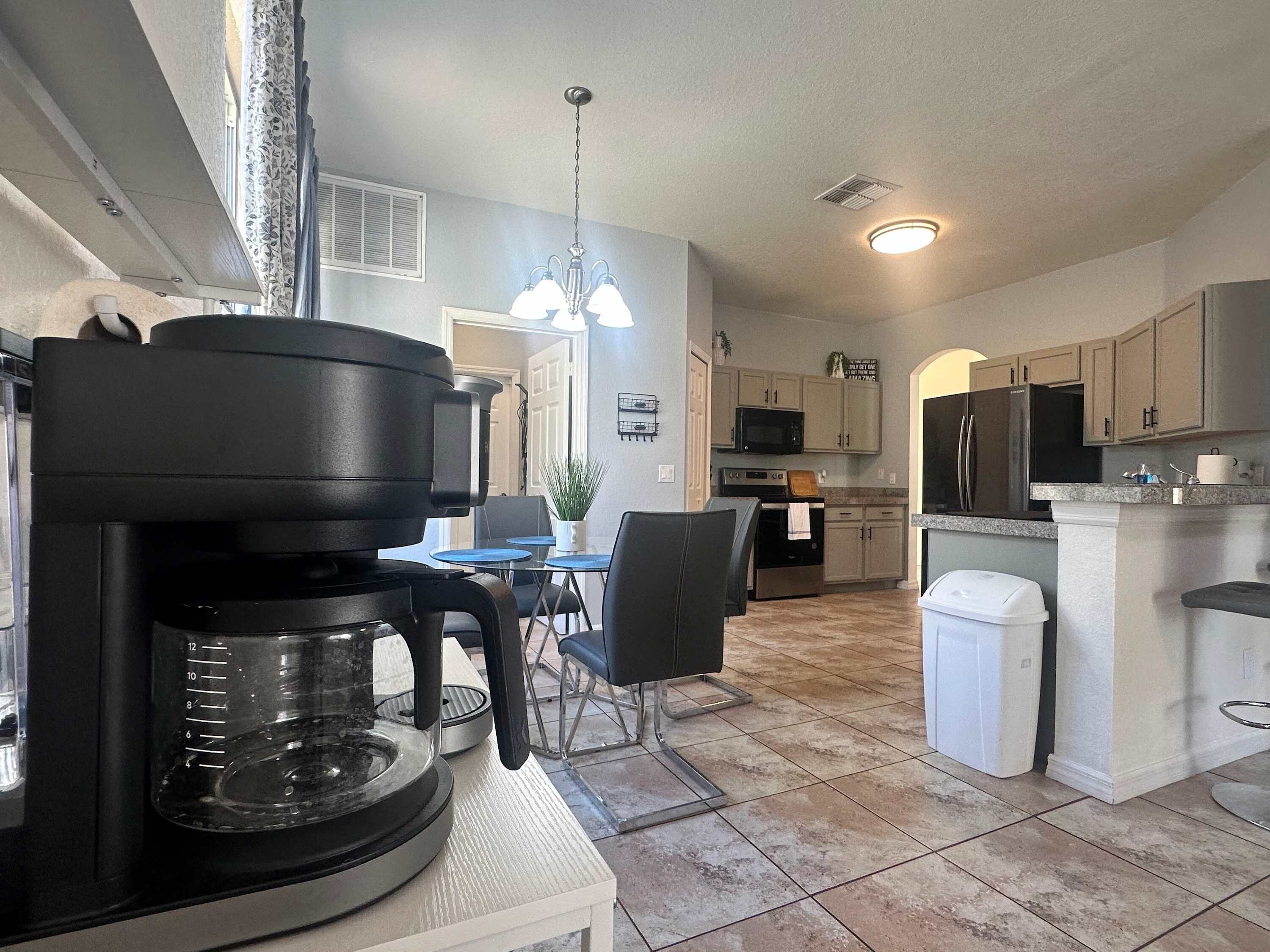 Huvila, 5 makuuhuonetta | Yksityinen keittiö | Jääkaappi, uuni, kahvin-/teenkeitin, leivänpaahdin