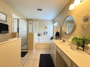House, 3 Bedrooms | Bathroom | Towels - Near Disney Villa 3 Bd Private Pool 3 Bedroom Home (Davenport)