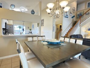 Maison, 3 chambres | Restauration