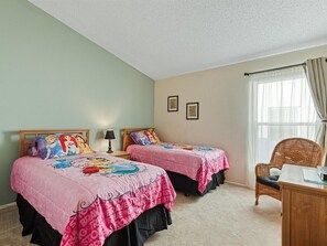 House, 4 Bedrooms - Villa Minutes From Disney 4bd 3bt Private Pool & Games 4 Bedroom Home (Davenport)