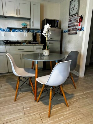 Dining - The Beach House B. (Largo)