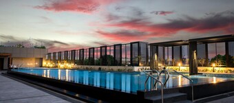 Holiday Inn Lucknow Airport