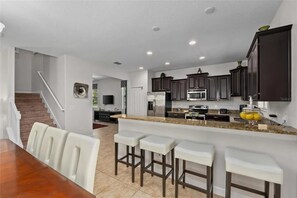 House, 6 Bedrooms | Private kitchen - 6 Bd Luxury Villa In Championsgate With Private Pool 6 Bedroom Home (Davenport)
