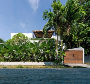 Fachada da propriedade