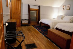 Unclassified image, 5 of 29, button - Spacious 2BR Apartment. 3 Queen Beds. Sleeps 6. Findlay, OH (Findlay)