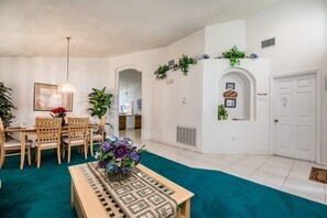 Rumah, 4 kamar tidur | Interior