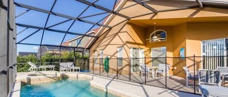 House, 4 Bedrooms | Pool | Outdoor pool