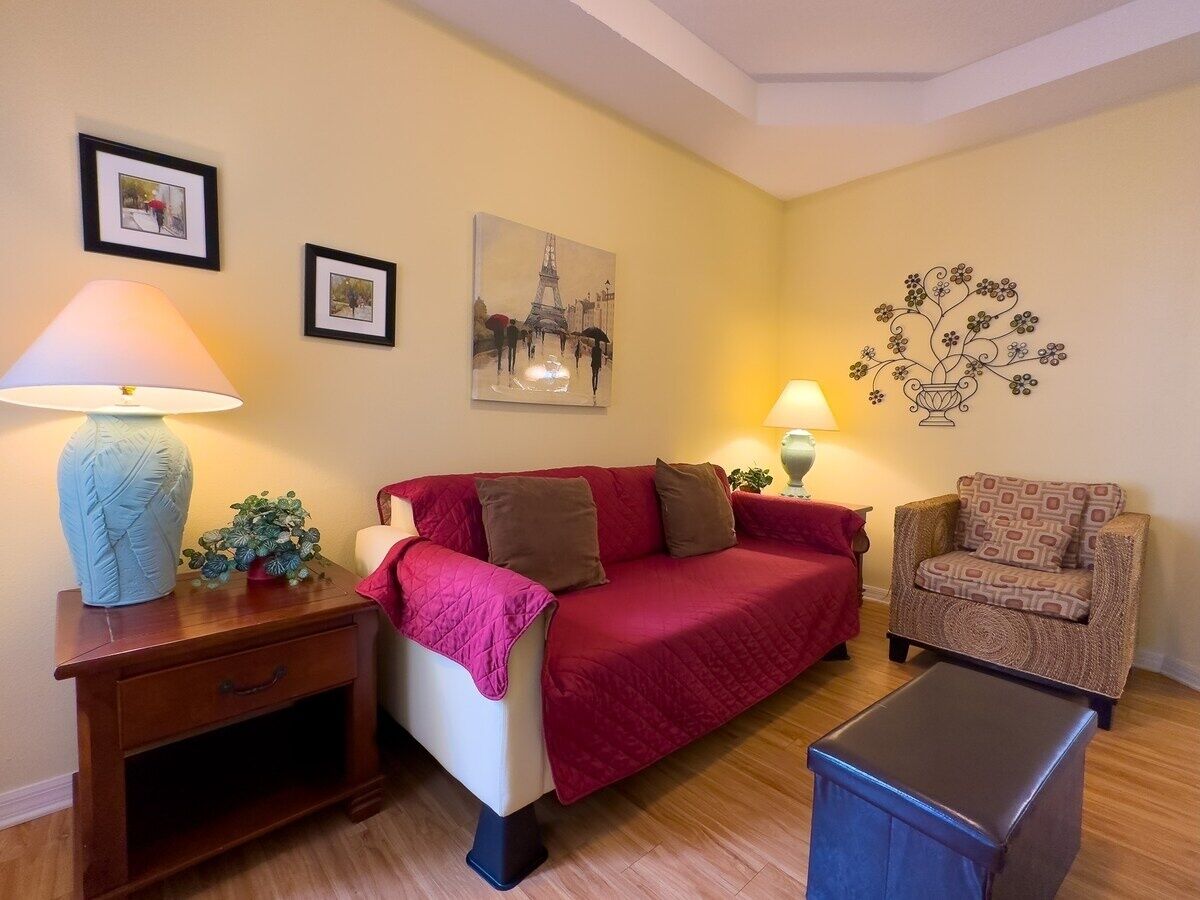 House, 4 Bedrooms | Living area