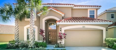 House, 6 Bedrooms | Exterior