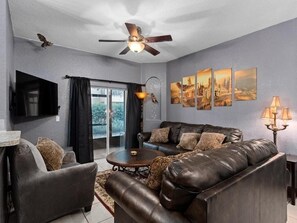 Stadtwohnung, 3 Schlafzimmer | Wohnbereich