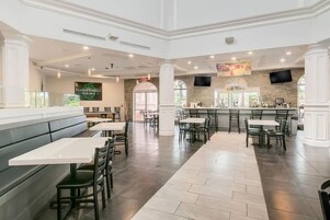 Townhome, 3 Bedrooms | Dining