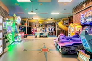 Townhome, 3 Bedrooms | Game room
