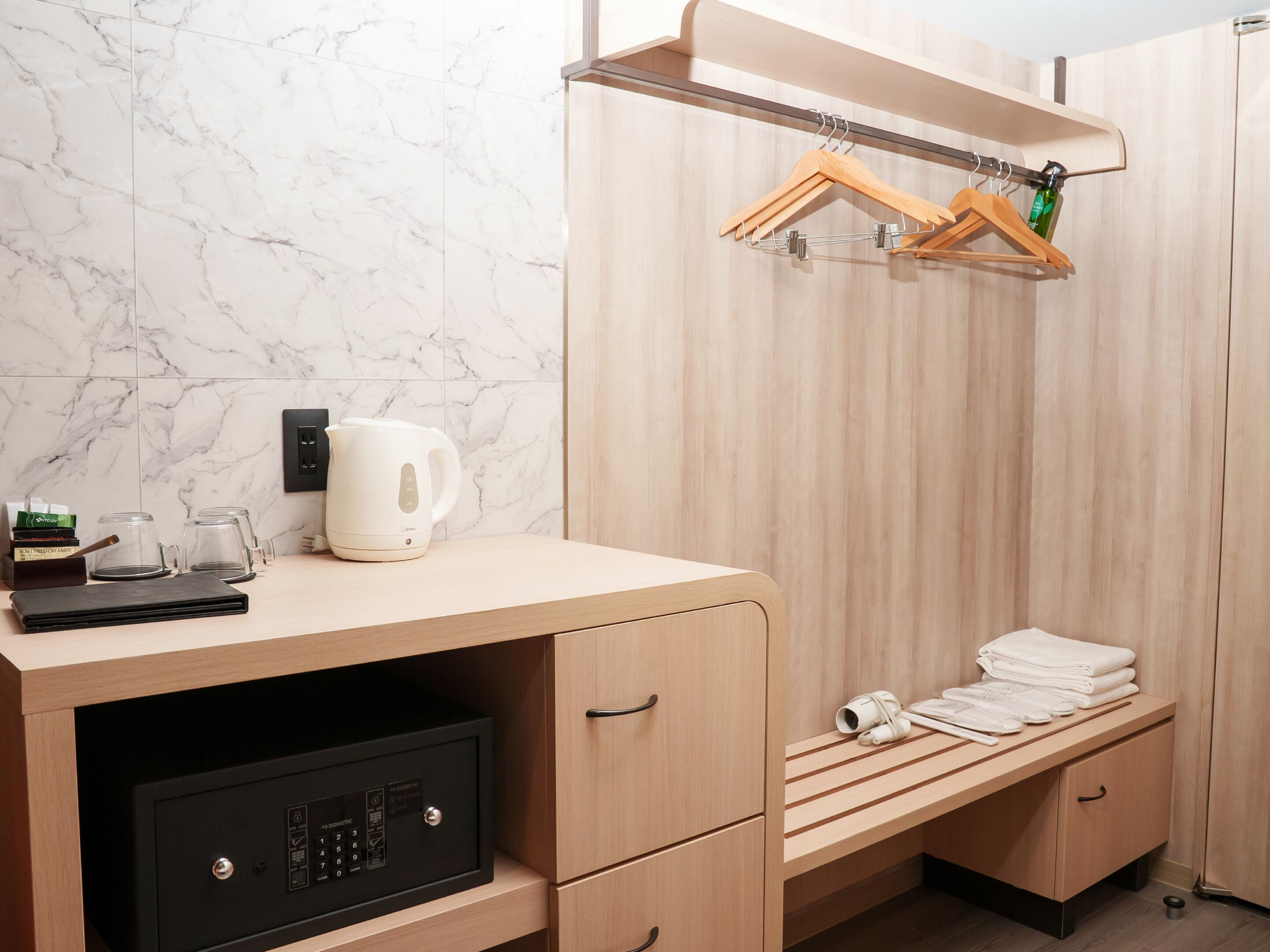 Habitación triple (Friends & Family Triple) | Servicio de la habitación