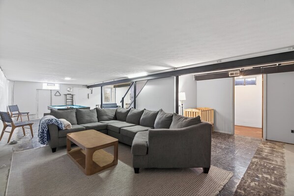 Unclassified image, 1 of 24, button