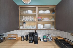 Unclassified image, 3 of 24, button