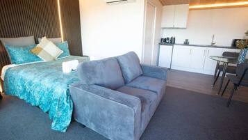 Televisión, chimenea