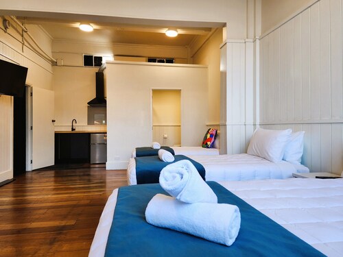 Urban Lounge Sleepery Carterton