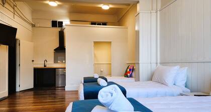 Urban Lounge Sleepery Carterton