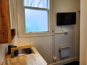 Comfort Single Room | Free WiFi