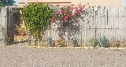 Private Casita 2 Blocks to Pacific âą Tub âą Fire Pit âą Fenced âą Pets Welcome