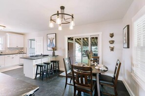 Dining - 3ksqft | PetsOK | Mountain View| The Bondline Home (Sheridan)