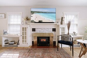 Interior - 3ksqft | PetsOK | Mountain View| The Bondline Home (Sheridan)