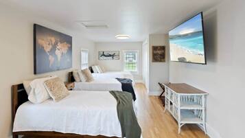 3 habitaciones, tabla de planchar con plancha, wifi y ropa de cama
