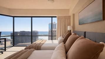 Desk, iron/ironing board, WiFi