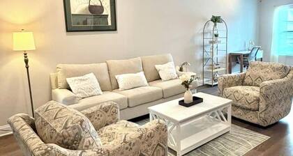 Masters Suite – Modern Townhome 7 Miles to Augusta National