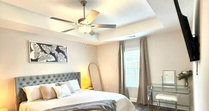 Masters Suite – Modern Townhome 7 Miles to Augusta National