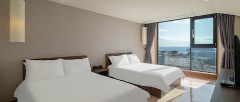 Junior Twin Room, Sea View | Free WiFi