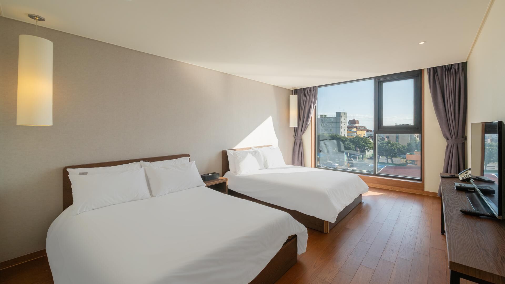 Phòng 2 giường đơn Premier, 2 giường đôi | Truy cập Internet không dây miễn phí 