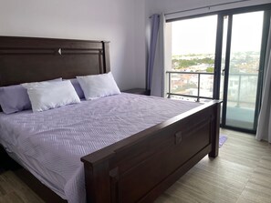3 bedrooms, iron/ironing board, Internet, bed sheets - Beautiful apartment with ocean view (Santo Domingo Este)