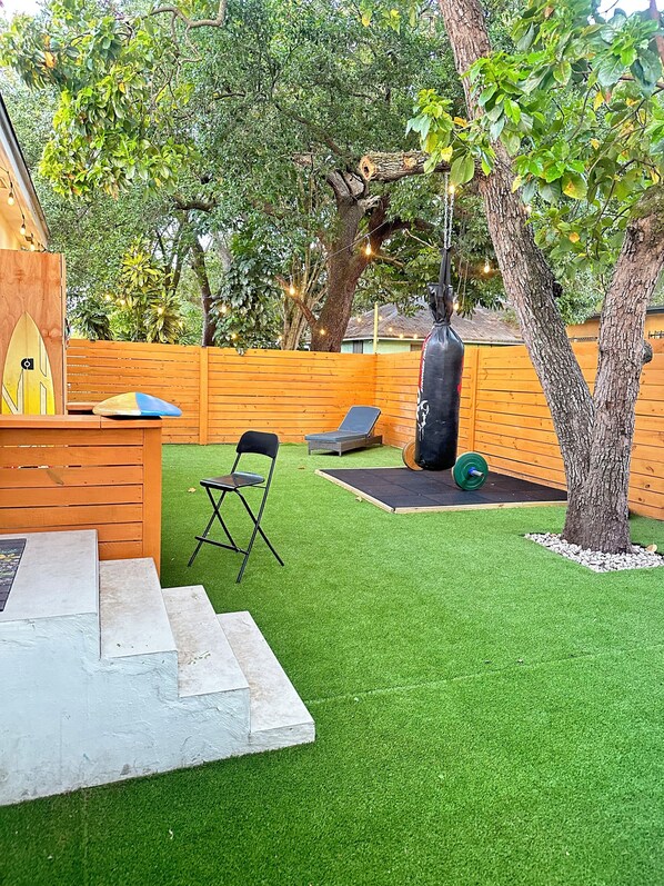 Terrace/patio -
Private suite w/entrance, parking, kitchen & bath. 6 min to Wynwood! (Miami)