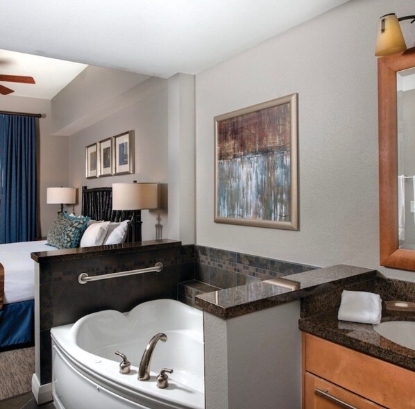 Unclassified image, 1 of 8, button