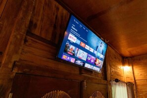 Room, 1 Bedroom, Smoking | Room amenity