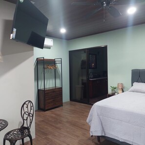 1 quarto, Wi-Fi de cortesia, roupa de cama