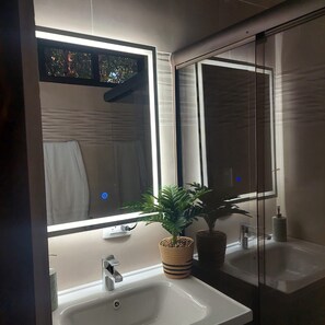 Uklassifisert bilde, 4 av 21, knapp