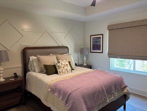 4 bedrooms, iron/ironing board, free WiFi, bed sheets