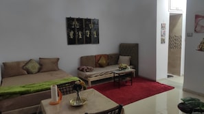 Khu phòng khách