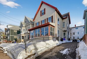 Exterior - Spacious 2Br home in Malden with AC & heat (Malden)