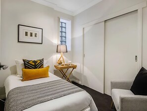 星評価なしの画像、2 / 6、ボタン