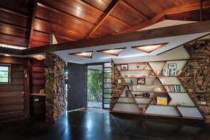 Interior - Oribin House, Unique Heritage Listed Tropical Home (Whitfield)