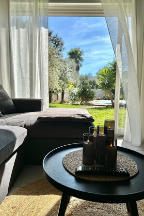 TV - Tarabucetta by Interhome (Figari)